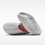 Light Smoke Grey/Photon Dust/Hyper Crimson/Chrome